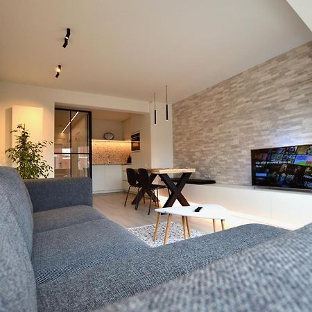 Ruim En Lichtrijk Appartement Op 100M Van Zee Te Koksijde Esterno foto