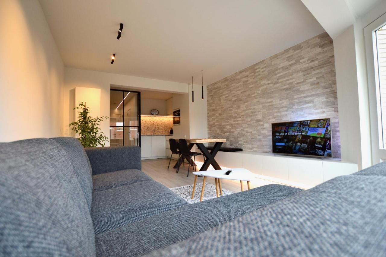 Ruim En Lichtrijk Appartement Op 100M Van Zee Te Koksijde Esterno foto
