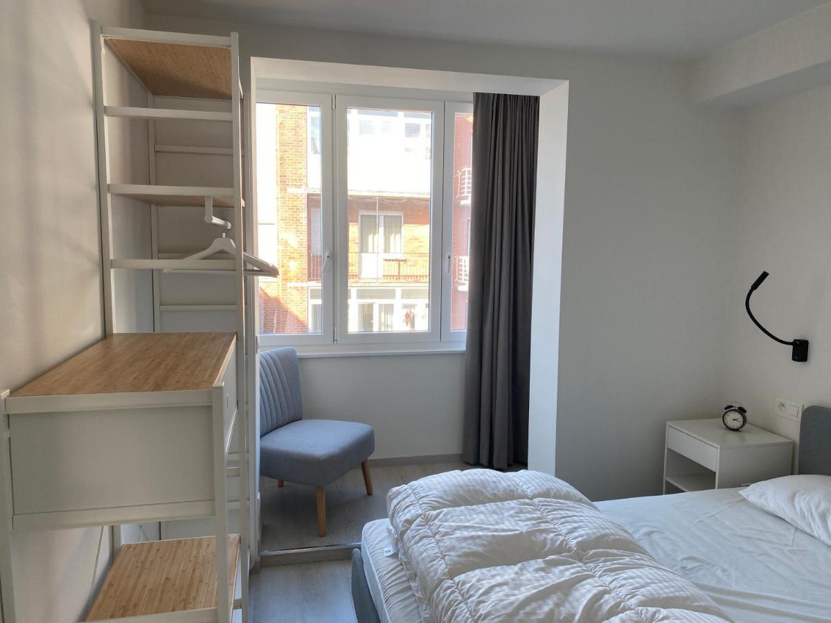 Ruim En Lichtrijk Appartement Op 100M Van Zee Te Koksijde Esterno foto